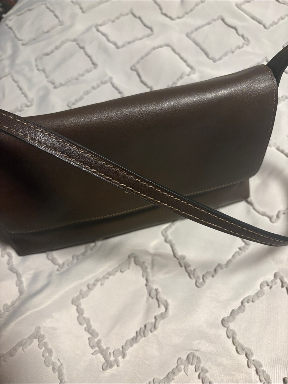 Coach Chelsea brass/maple Leather Shoulder Bag with Gold Accent - Picture 5 of 12